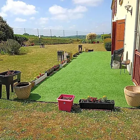 Logis Les Confins Du Perche 2* Sceaux-sur-Huisne
