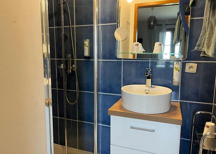 Logis Les Confins Du Perche 2*